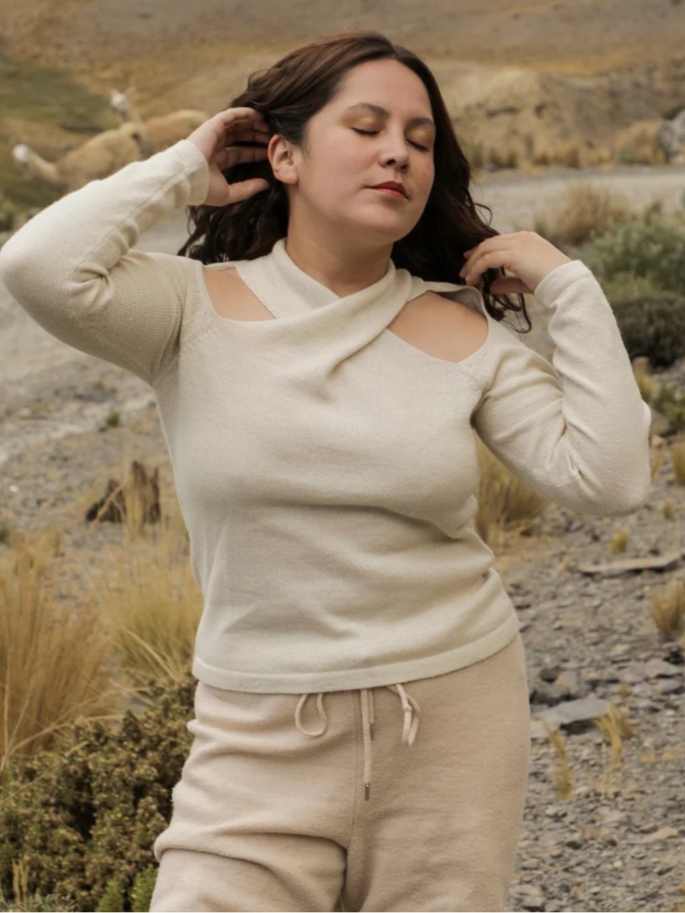 Yanawara Kusisa Alpaca Sweater